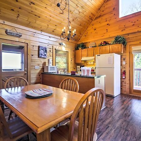 Sevierville Retreat Private Hot Tub And Lake Views! 외부 사진