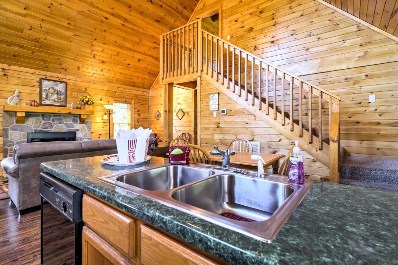 Sevierville Retreat Private Hot Tub And Lake Views! 외부 사진