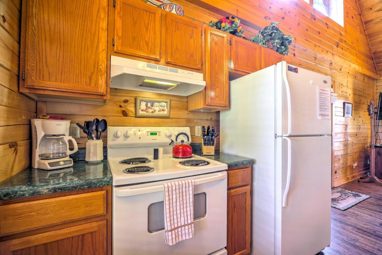 Sevierville Retreat Private Hot Tub And Lake Views! 외부 사진